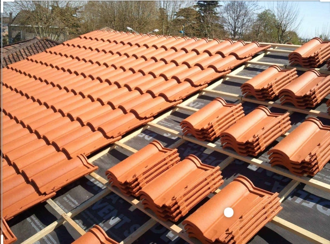 Chez Façade Habitat nous vous proposons une gamme de services dans les domaines de la rénovation, la construction, la modification Chez Façade Habitat nous vous proposons une gamme de services dans les domaines de la rénovation, la construction, la modification